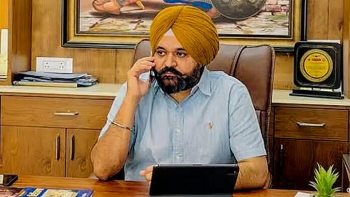  CM ਮਾਨ ਦੇ OSD ਰਾਜਬੀਰ ਘੁੰਮਣ ਤੋਂ ਬਾਅਦ ਹੁਣ ਉਨ੍ਹਾਂ ਦੇ ਨੇੜਲੇ ਸਾਥੀ ਤਲਬ... 