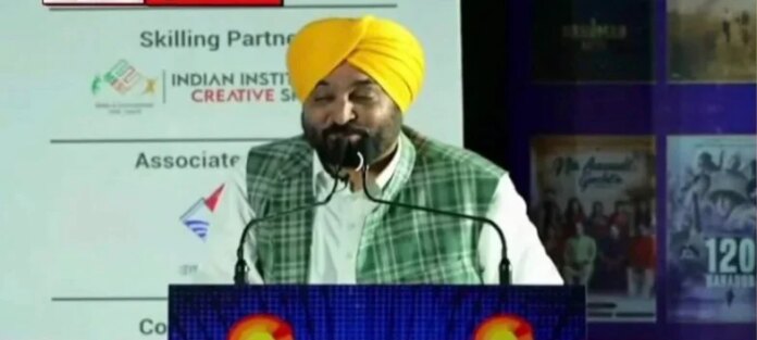 CM Mann on Punjab Film Industry | ਪੰਜਾਬ 'ਚ ਫਿਲਮ ਇੰਡਸਟਰੀ ਨੂੰ ਪ੍ਰਮੋਟ ਕਰਨ ਲਈ CM ਮਾਨ ਦਾ ਕੀ ਪਲਾਨ ?